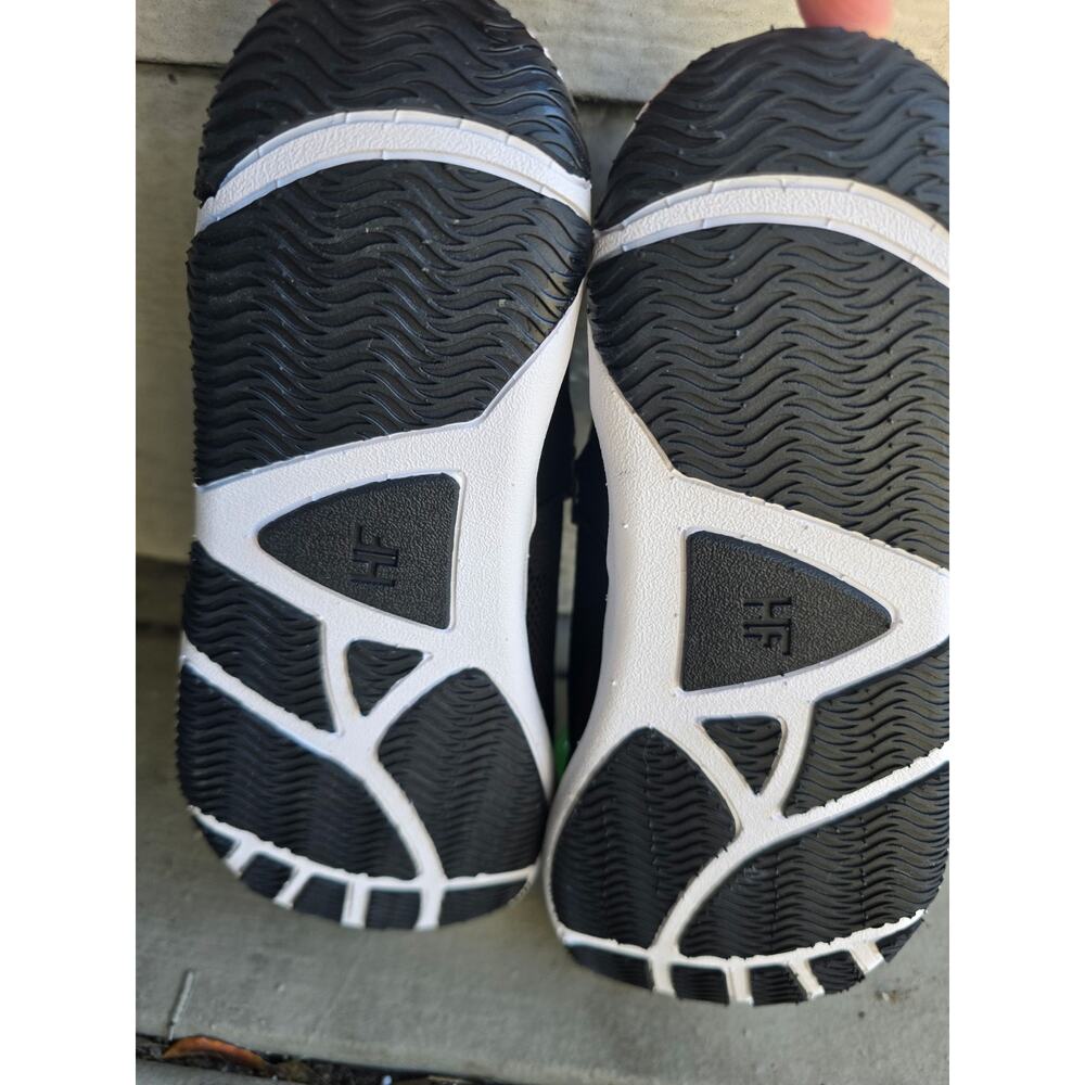 Hike Footwear HF  Black Low Top Breathable Sneakers Athletic size 5M - Picture 7 of 7